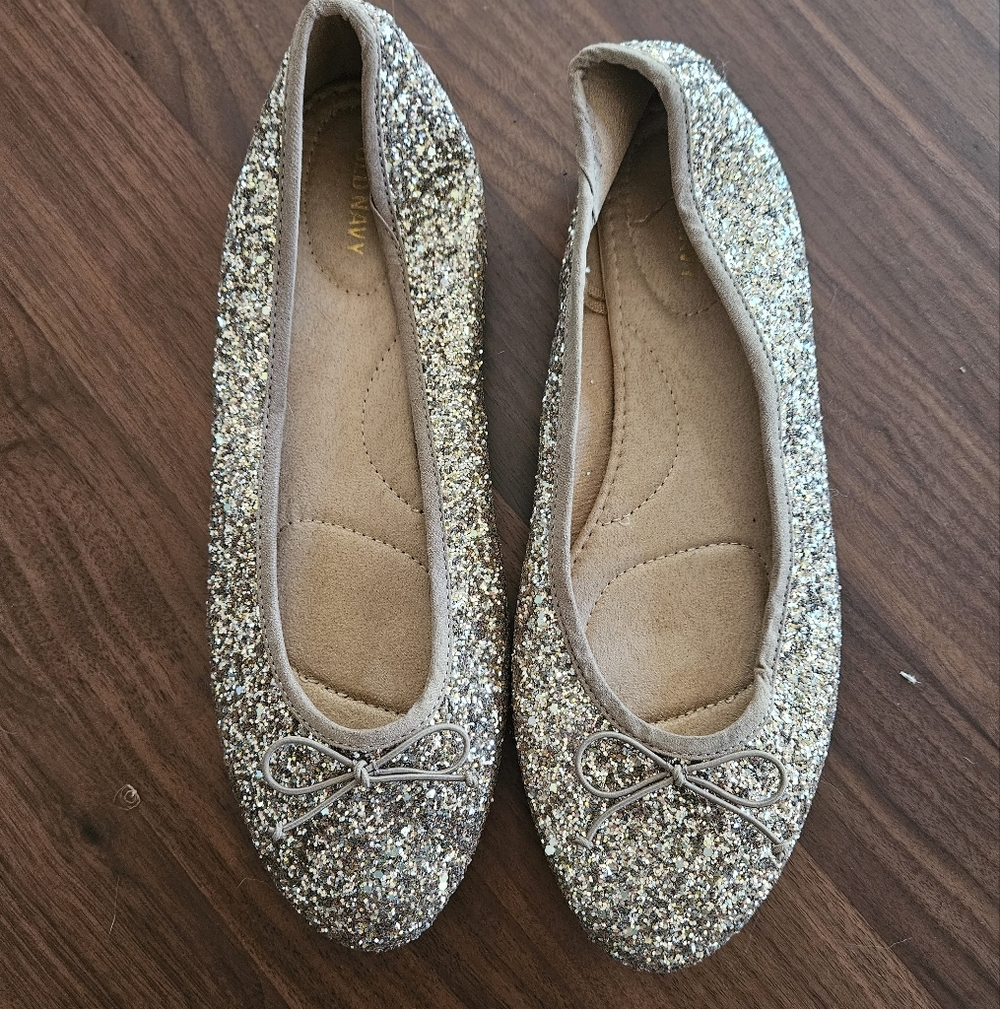 Old Navy Glittery Soft Gold Ballet Flats